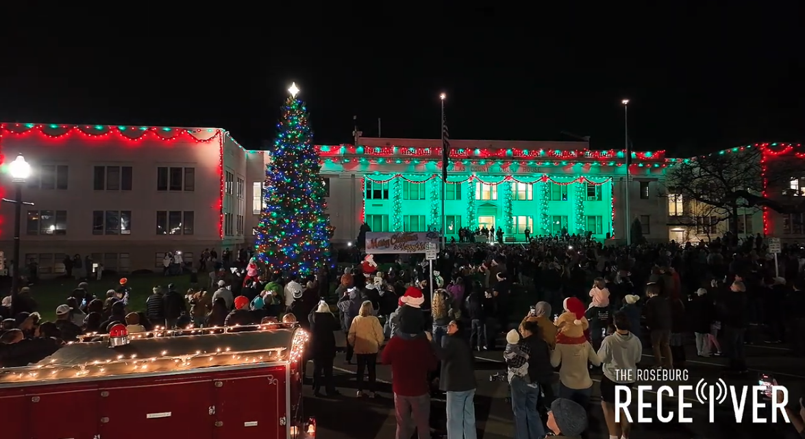 A Night of Light and Community: Douglas County Gathers for the 42nd Annual Courthouse Tree Lighting